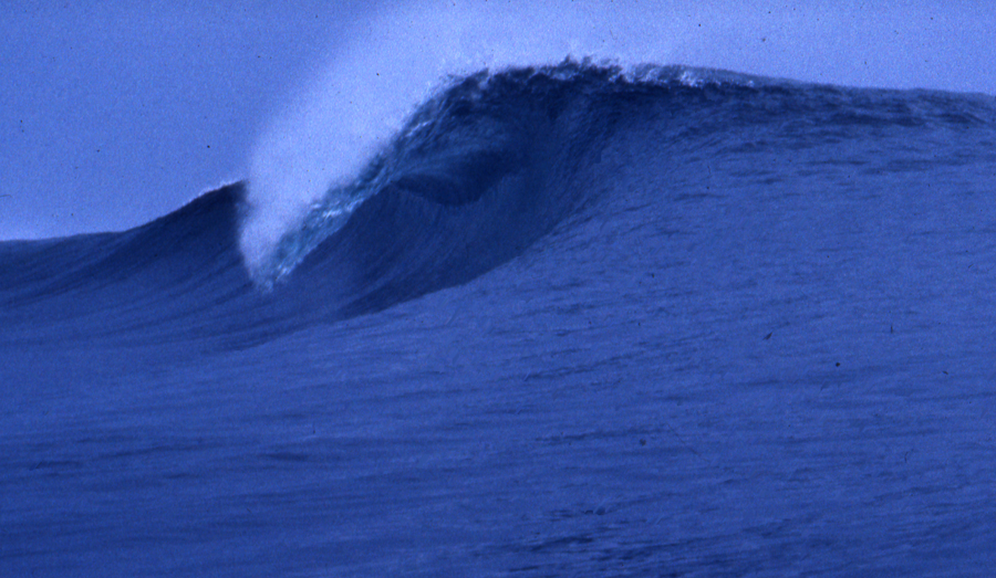 Wave, Canons sur break, north shore of Kauaʻi island in Hawaii- 1974 Photo Lloyd Godman