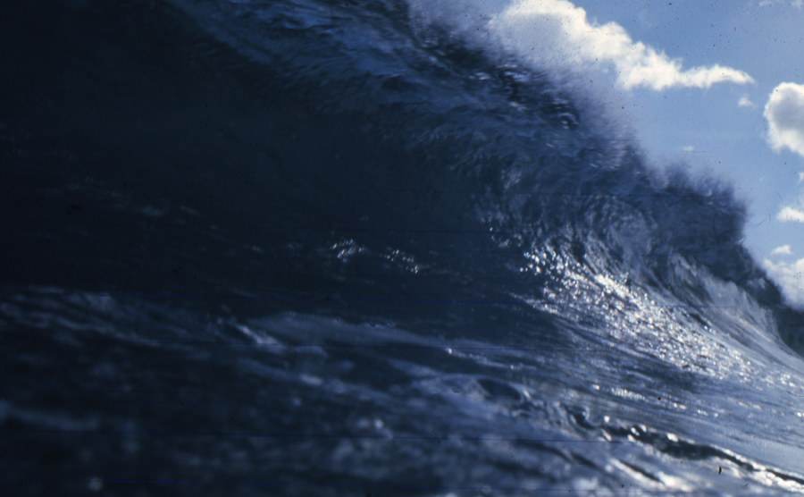surf, Wainiha bay, north shore of Kauaʻi island in Hawaii - 1974 Photo Lloyd Godman