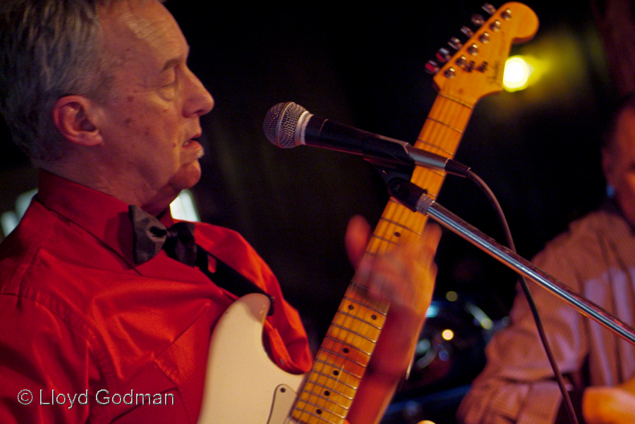 Mike Rudd, Spectrum, St Andrews Pub, 2009 - photograph Lloyd Godman