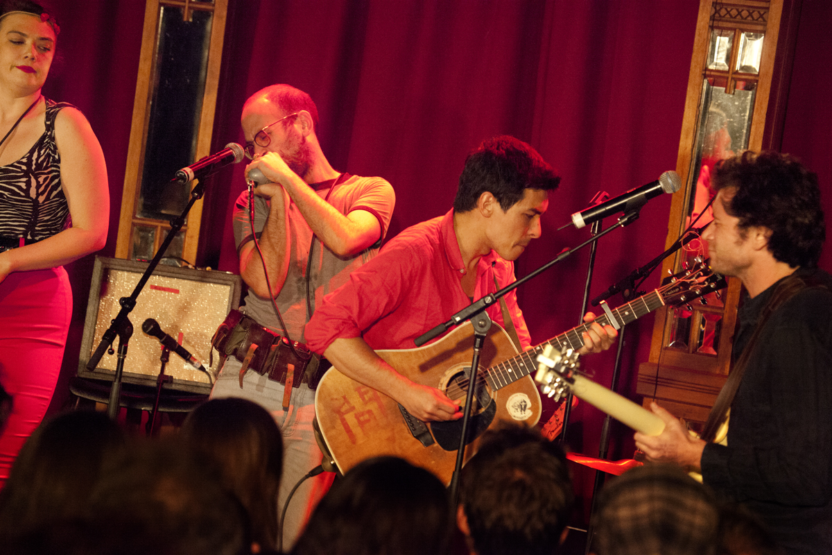 Moriarty, Spiegeltent , Lloyd Godman