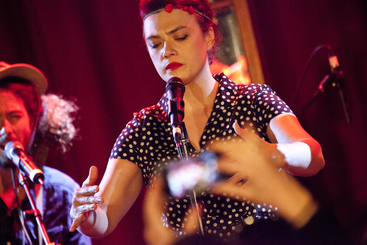 Moriarty, Spiegeltent , Lloyd Godman
