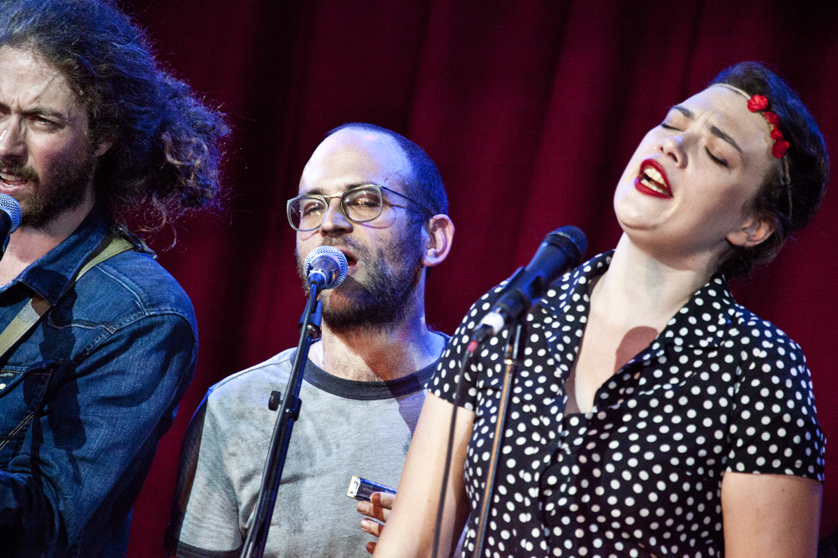 Moriarty, Spiegeltent , Lloyd Godman